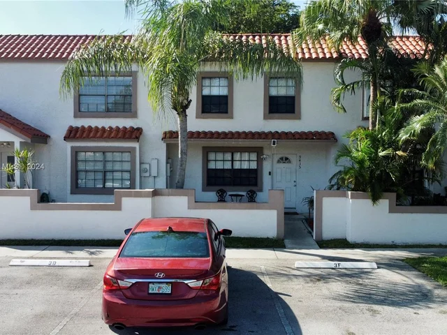 9435 NW 42nd St # 9435, Sunrise FL 33351