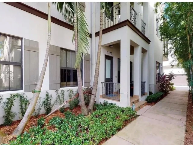 5220 NW 83rd Ct # 0, Doral FL 33166