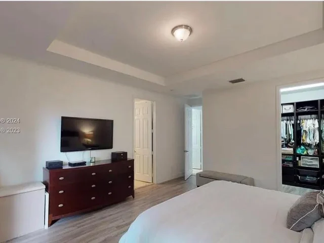 5220 NW 83rd Ct # 0, Doral FL 33166