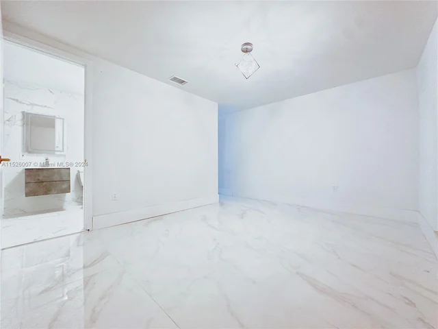 528 Sevilla Ave, Coral Gables FL 33134