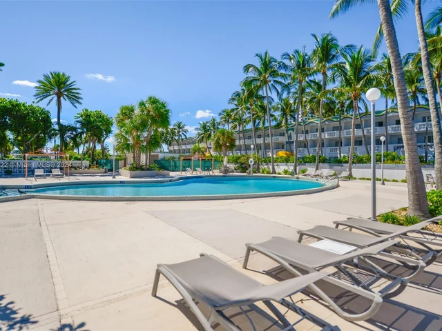 1865 NE 79th St Cswy # 5M, North Bay Village FL 33141