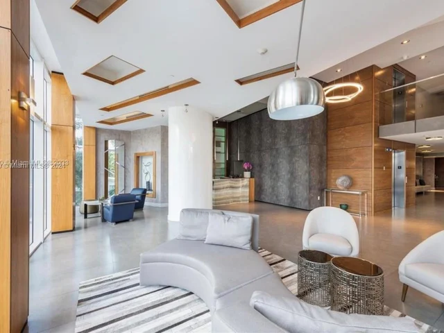 600 NE 27th St # 1902, Miami FL 33137