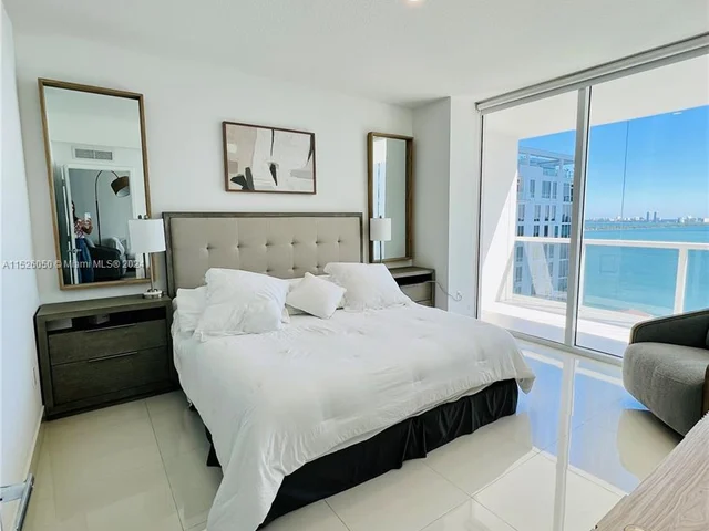 600 NE 27th St # 1902, Miami FL 33137