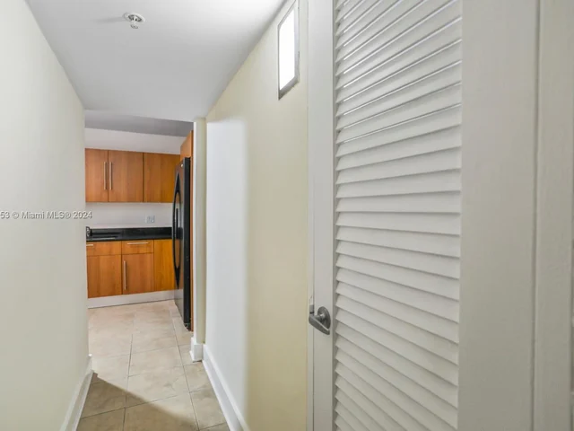 3000 S Ocean Dr # 1110, Hollywood FL 33019