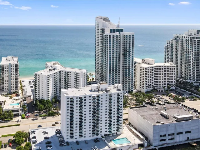 3000 S Ocean Dr # 1110, Hollywood FL 33019