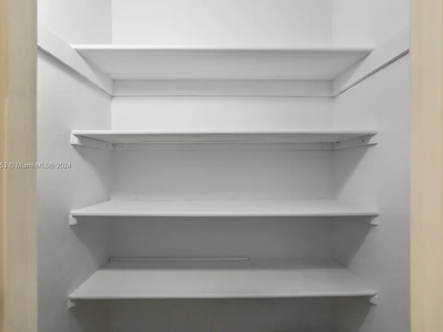 3000 S Ocean Dr # 1110, Hollywood FL 33019