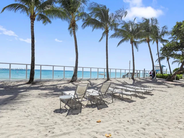 3000 S Ocean Dr # 1110, Hollywood FL 33019