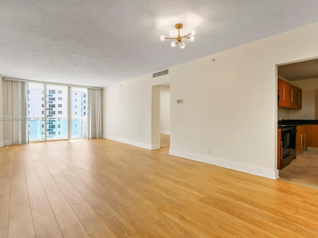 3000 S Ocean Dr # 1110, Hollywood FL 33019