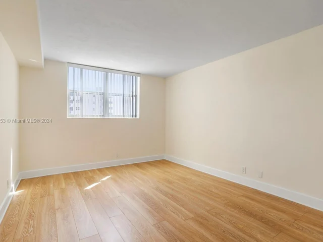 3000 S Ocean Dr # 1110, Hollywood FL 33019