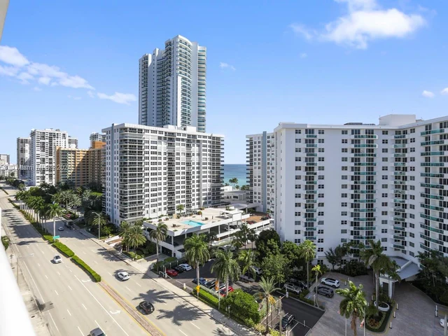 3000 S Ocean Dr # 1110, Hollywood FL 33019