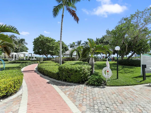 3000 S Ocean Dr # 1110, Hollywood FL 33019