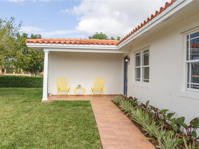 6815 SW 134th Ct, Miami FL 33183