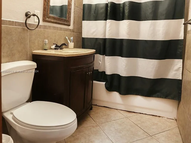 1124 NW 18th Ct, Fort Lauderdale FL 33311