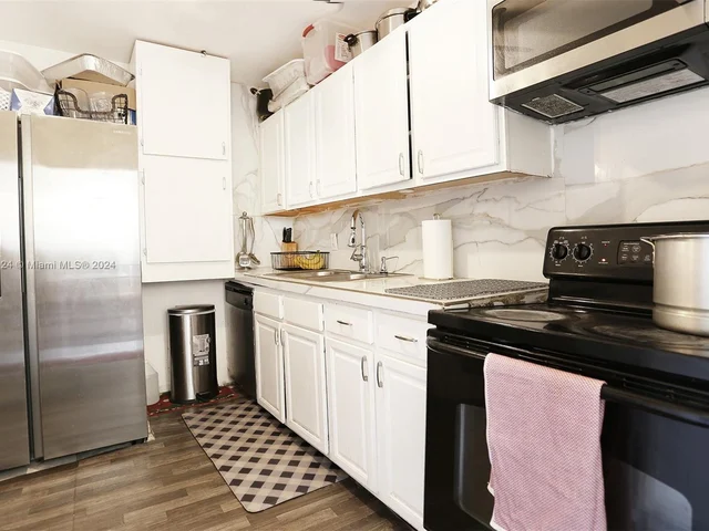 1124 NW 18th Ct, Fort Lauderdale FL 33311