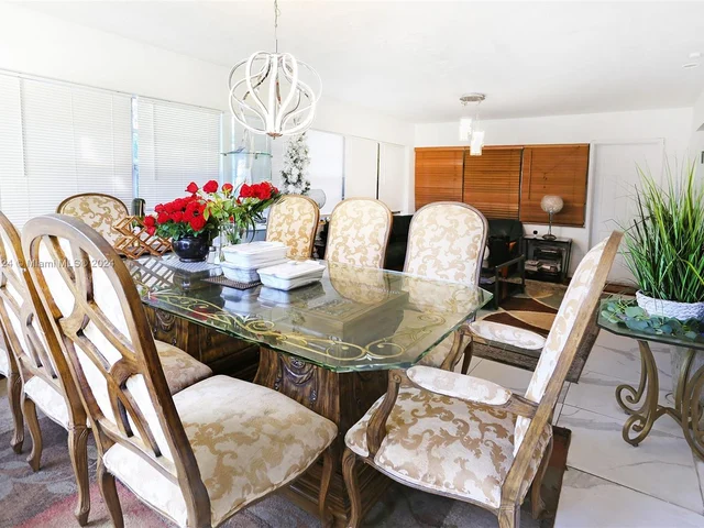 1124 NW 18th Ct, Fort Lauderdale FL 33311