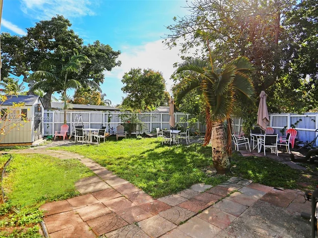 1124 NW 18th Ct, Fort Lauderdale FL 33311