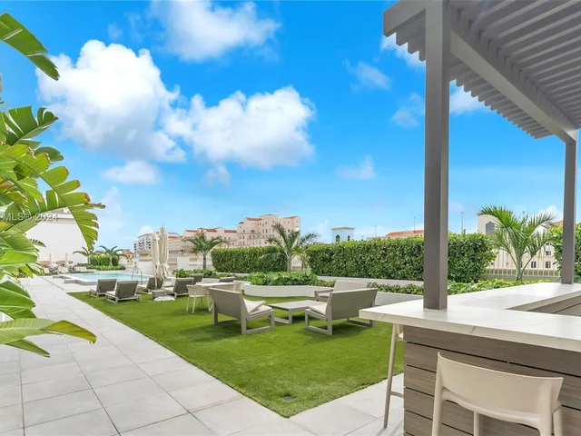 275 Giralda Ave # 6B, Coral Gables FL 33134