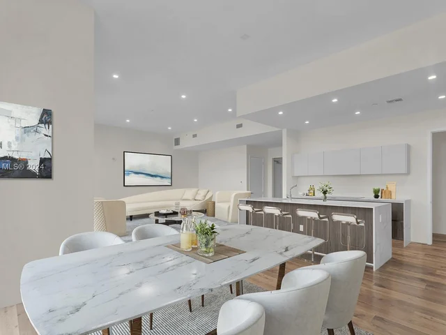 275 Giralda Ave # 6B, Coral Gables FL 33134