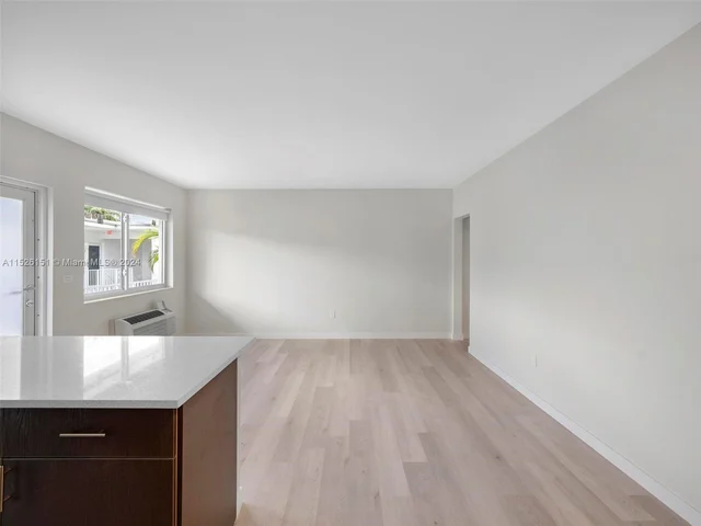 1525 Michigan Ave # 4, Miami Beach FL 33139