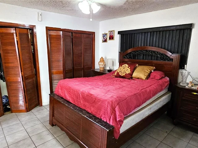 665 SE 7th Pl, Hialeah FL 33010