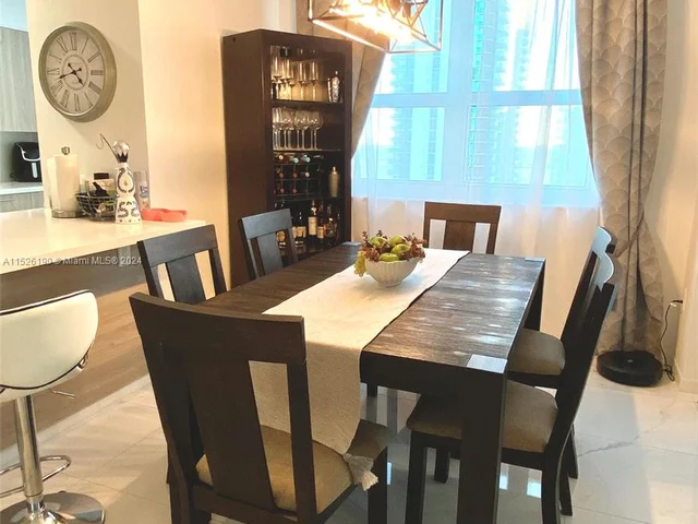 1155 Brickell Bay Dr # 2501, Miami FL 33131