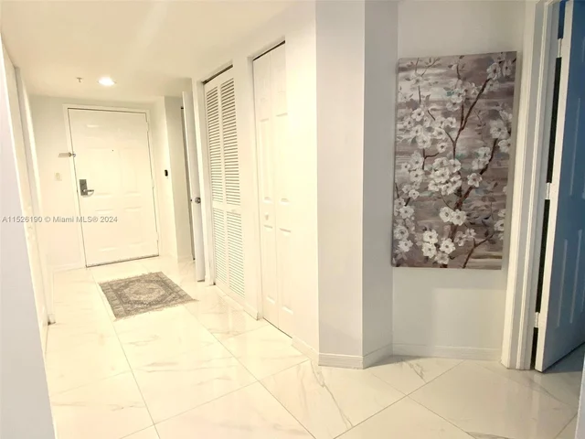 1155 Brickell Bay Dr # 2501, Miami FL 33131