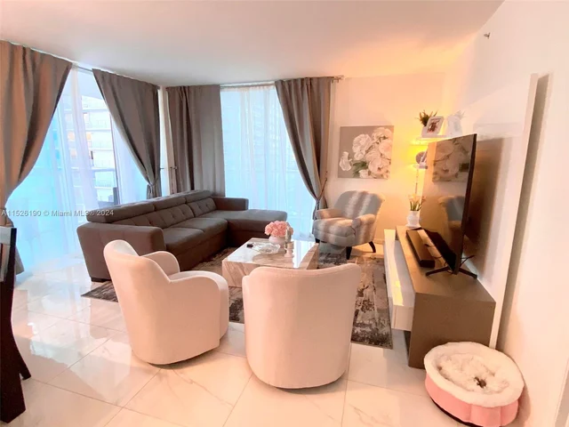 1155 Brickell Bay Dr # 2501, Miami FL 33131