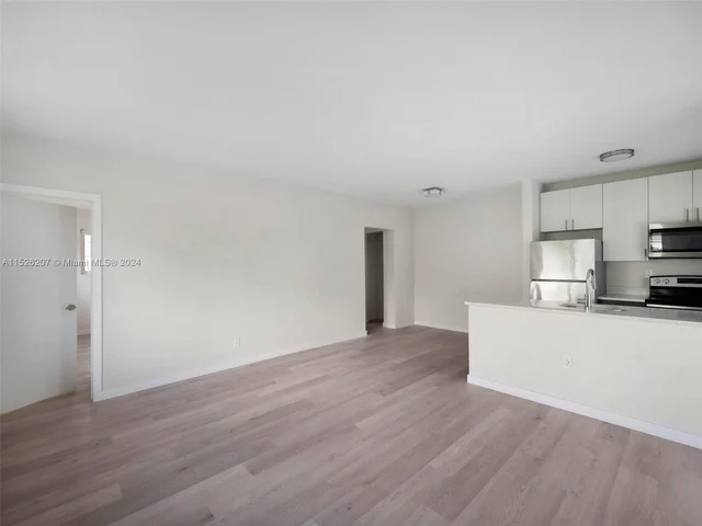 1525 Michigan Ave # 6, Miami Beach FL 33139