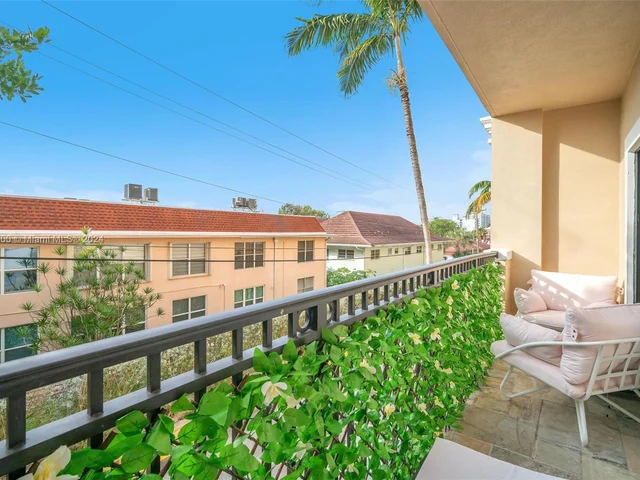 2401 N Ocean Blvd # 303, Fort Lauderdale FL 33305