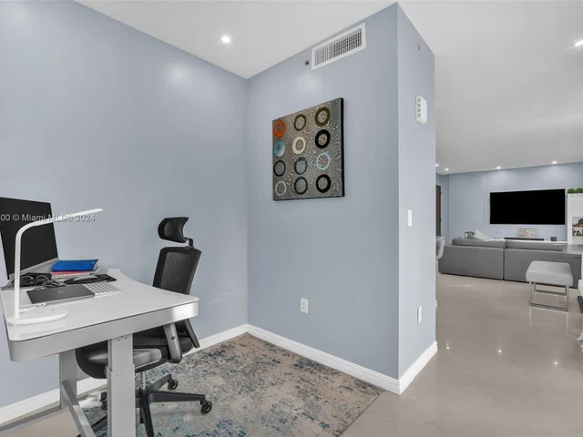 2401 N Ocean Blvd # 303, Fort Lauderdale FL 33305