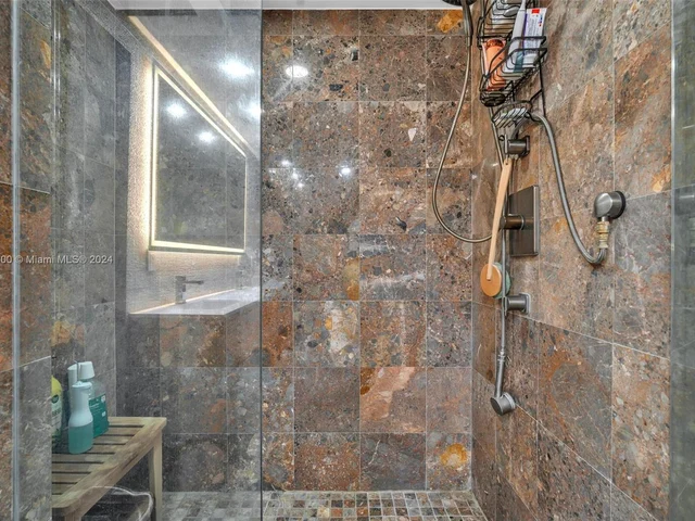 2401 N Ocean Blvd # 303, Fort Lauderdale FL 33305