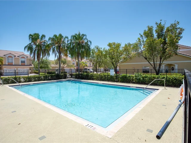 9008 NW 54th St # 9008, Sunrise FL 33351