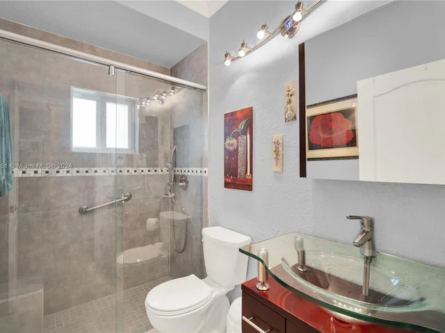 16022 SW 55th Ter, Miami FL 33185