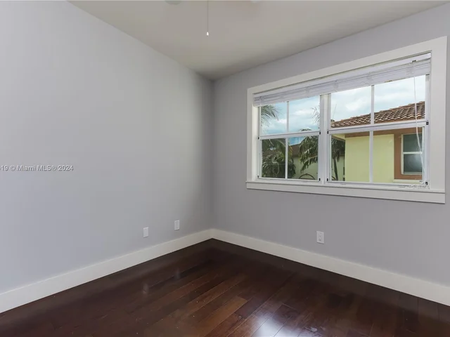 623 NE 8th Ave, Fort Lauderdale FL 33304