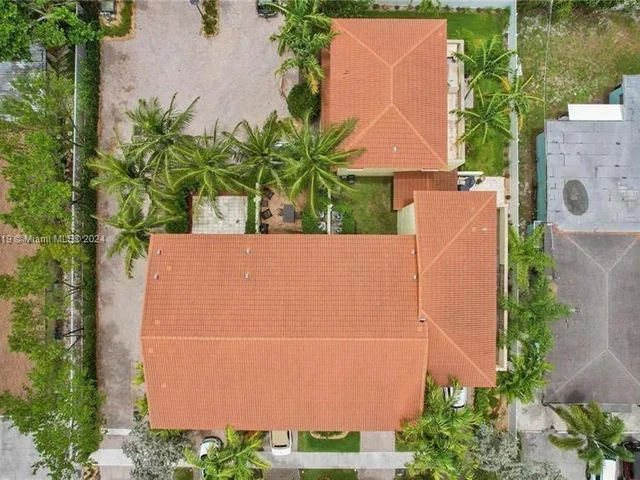 623 NE 8th Ave, Fort Lauderdale FL 33304