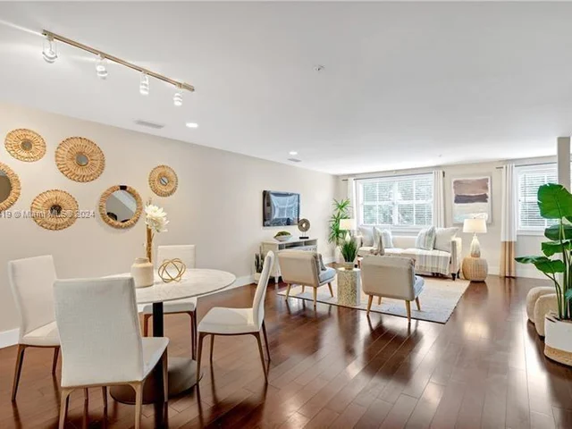 623 NE 8th Ave, Fort Lauderdale FL 33304