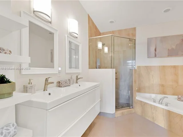 623 NE 8th Ave, Fort Lauderdale FL 33304