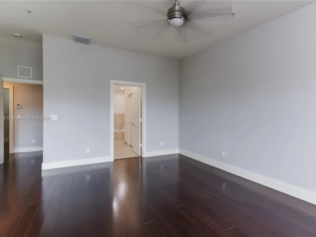 623 NE 8th Ave, Fort Lauderdale FL 33304