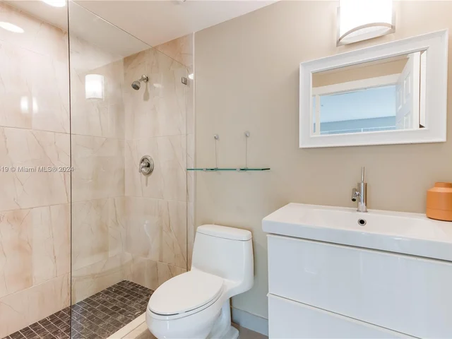 623 NE 8th Ave, Fort Lauderdale FL 33304