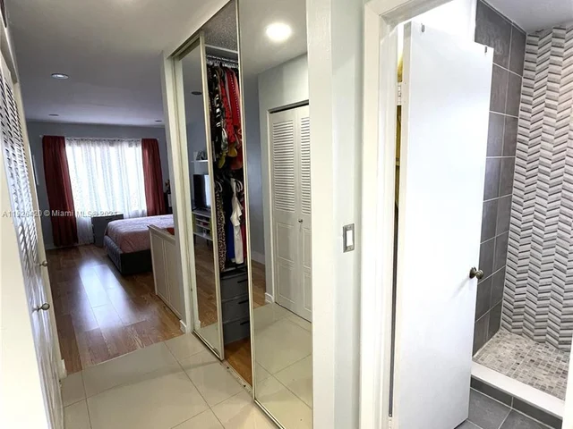 1744 NW 71st Ave # 117, Plantation FL 33313