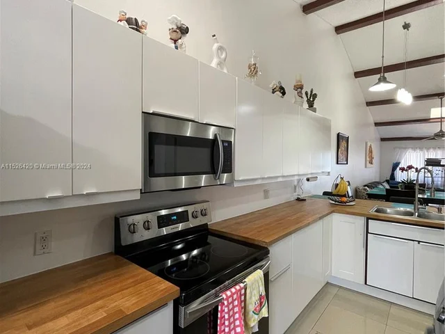 1744 NW 71st Ave # 117, Plantation FL 33313