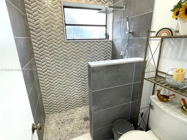 1744 NW 71st Ave # 117, Plantation FL 33313