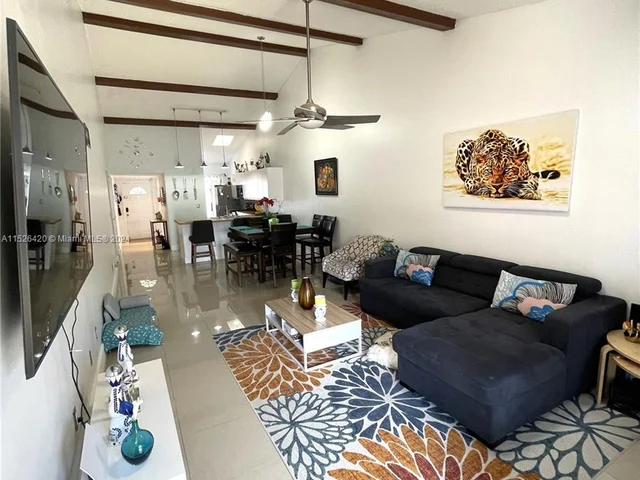 1744 NW 71st Ave # 117, Plantation FL 33313