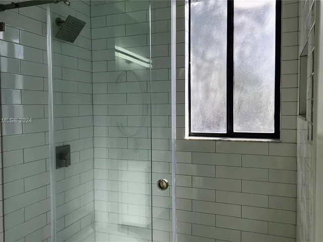 2489 SW 11th St # 2, Miami FL 33135