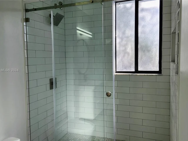 2489 SW 11th St # 2, Miami FL 33135