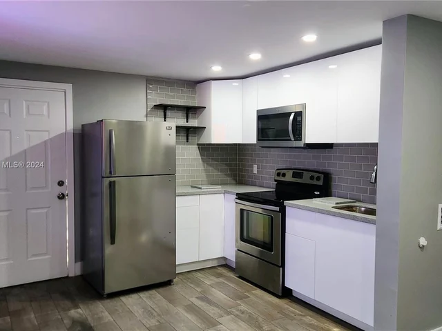 2489 SW 11th St # 2, Miami FL 33135