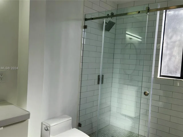 2489 SW 11th St # 2, Miami FL 33135