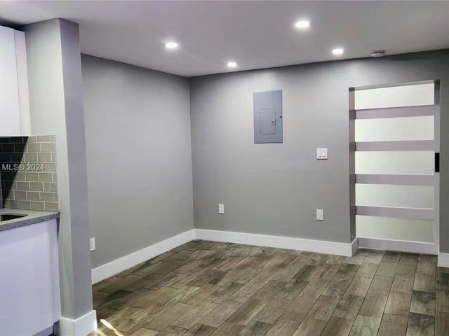 2489 SW 11th St # 2, Miami FL 33135