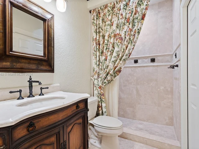 2491 Provence Cir, Weston FL 33327