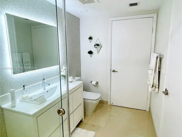 495 Brickell Ave # 1201, Miami FL 33131